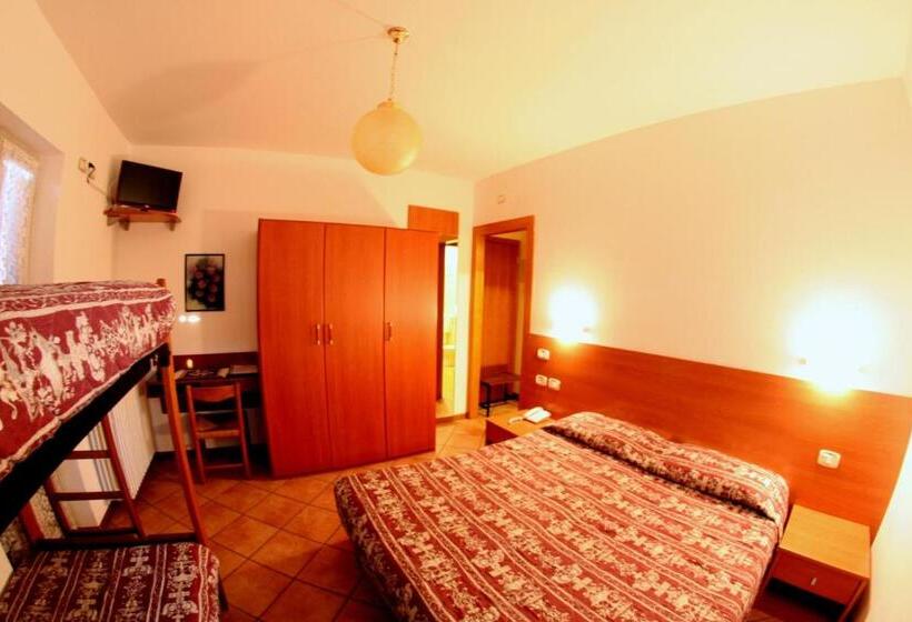4인용 스탠다드 룸, Milano