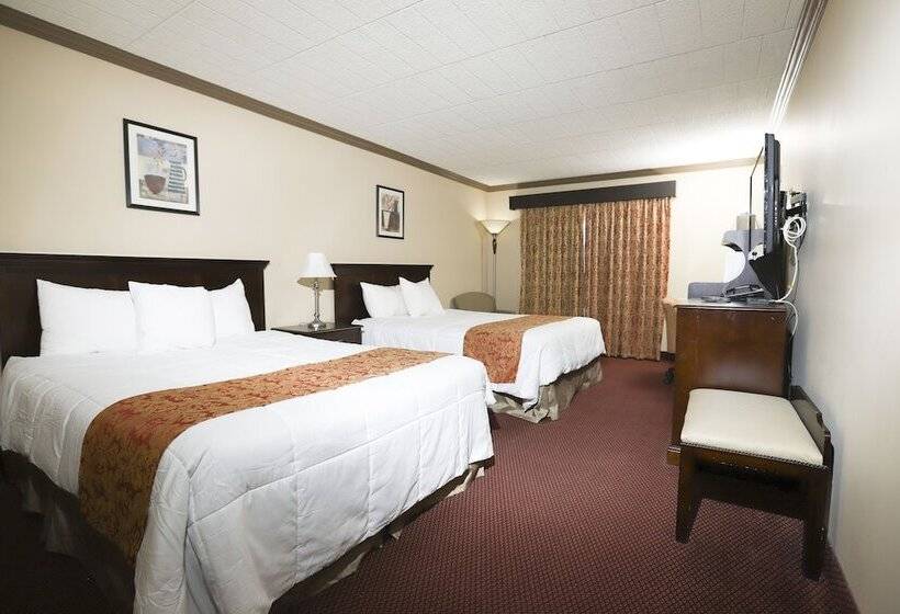 带2个双人床的标准工作室, Owen Sound Inn