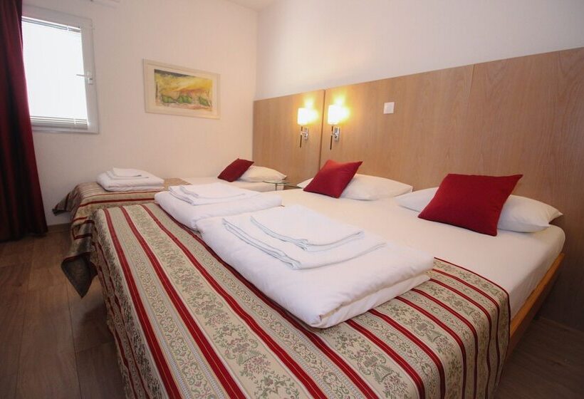 اتاق استاندارد سه نفره, Villa Deny Mostar   With Free Parking