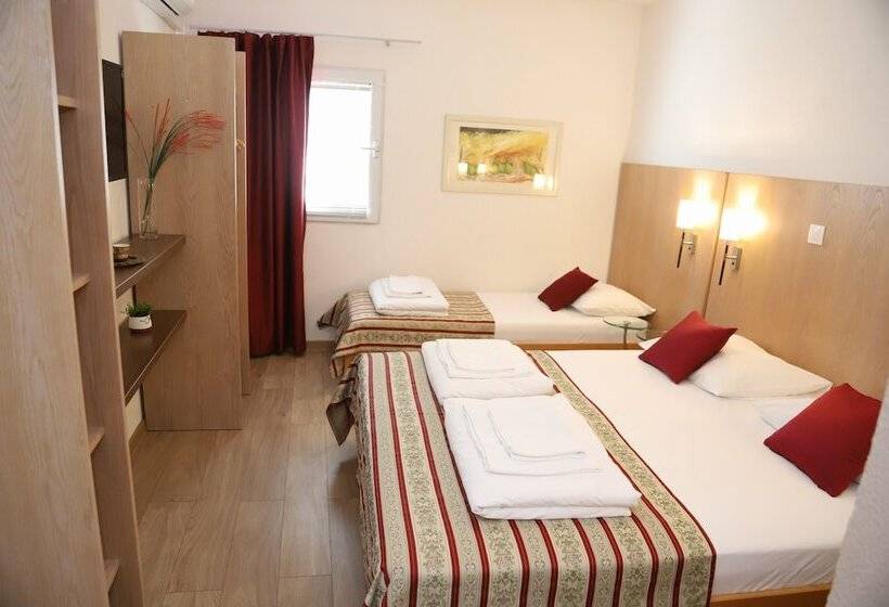 اتاق استاندارد سه نفره, Villa Deny Mostar   With Free Parking