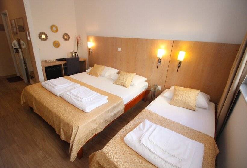 اتاق استاندارد سه نفره, Villa Deny Mostar   With Free Parking