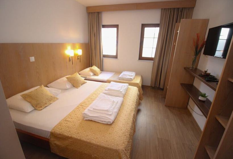 اتاق استاندارد سه نفره, Villa Deny Mostar   With Free Parking