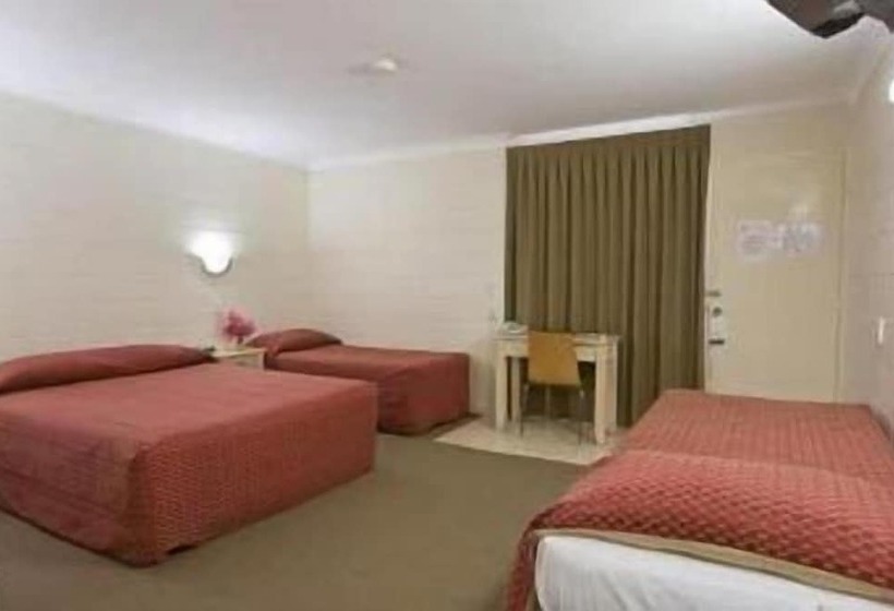 패밀리 룸, Nambour Lodge Motel