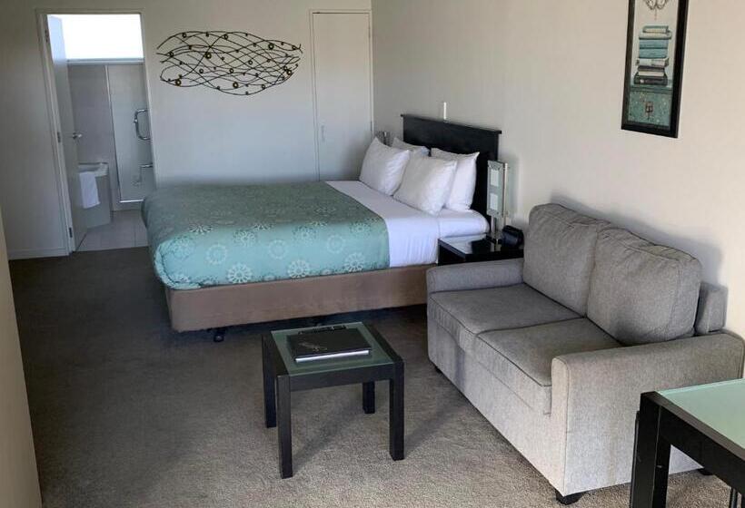 Люкс Повышенной Комфортности, Salerno Motel Apartments