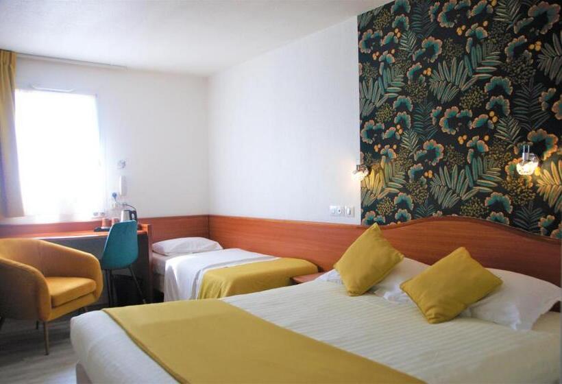 Номер Стандарт Трехместный, Deltour Hotel Le Puy En Velay
