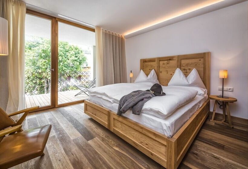 Номер Стандарт, Il Tyrol