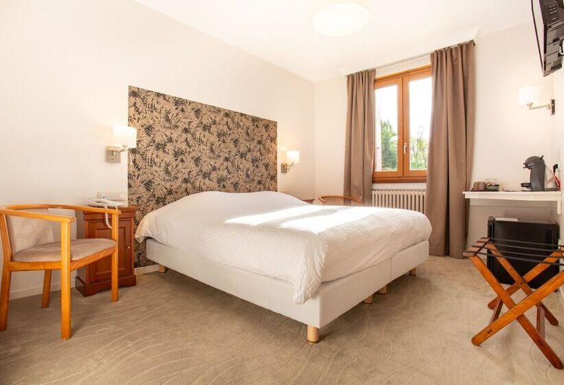Номер Стандарт, Logis Hotel Restaurant Du Pont