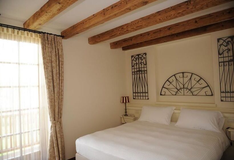 اتاق لوکس سه تخته, Relais Vecchio Maso