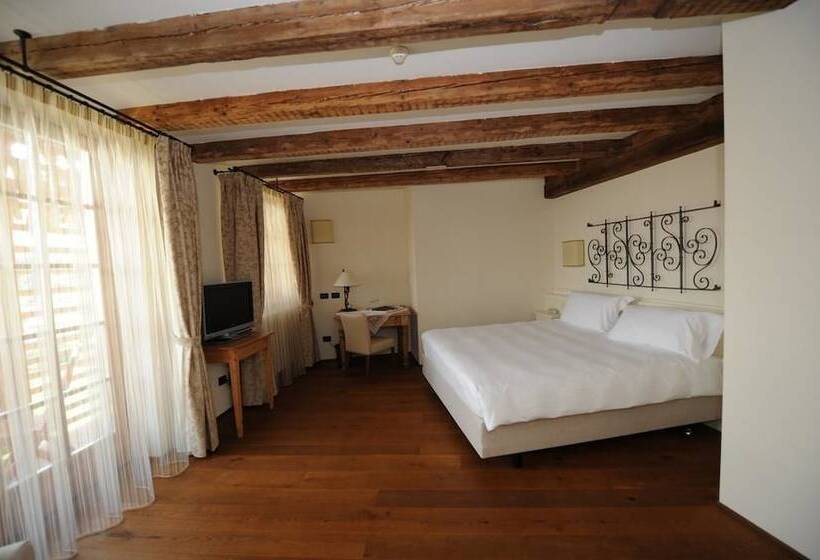 اتاق لوکس سه تخته, Relais Vecchio Maso