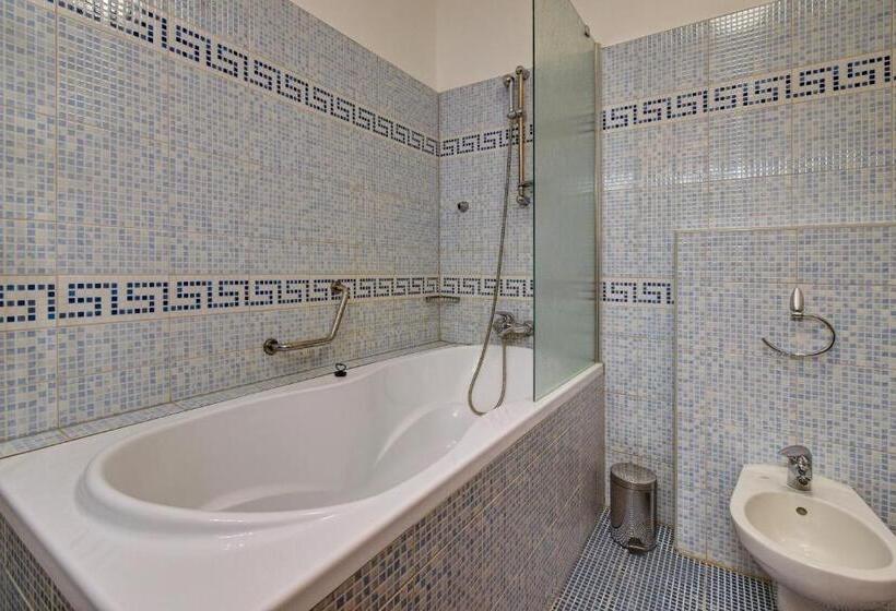 Семейные Апартаменты, Wellness Hotel La Passionaria
