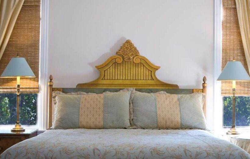 Люкс Кровать Кинг, Harvey House Bed & Breakfast