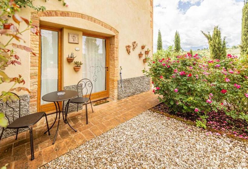 Quarto standart com varanda, Agriturismo Il Segreto Di Pietrafitta