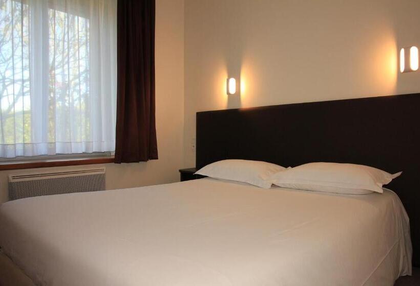 Номер Стандарт, Logis Hôtel Lodge La Valette