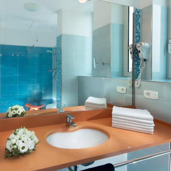 غرفة سوبيريور, Parigi