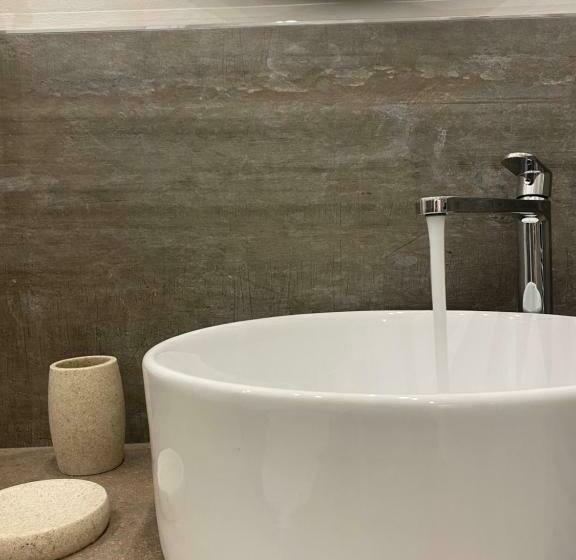 اتاق استاندارد یک نفره, Villa Derna Marina Di Pietrasanta