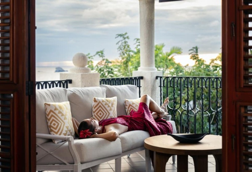 سوییت با چشم‌انداز دریا, Cap Maison Resort & Spa