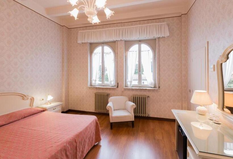 Трехместный Номер Superior, Du Parc