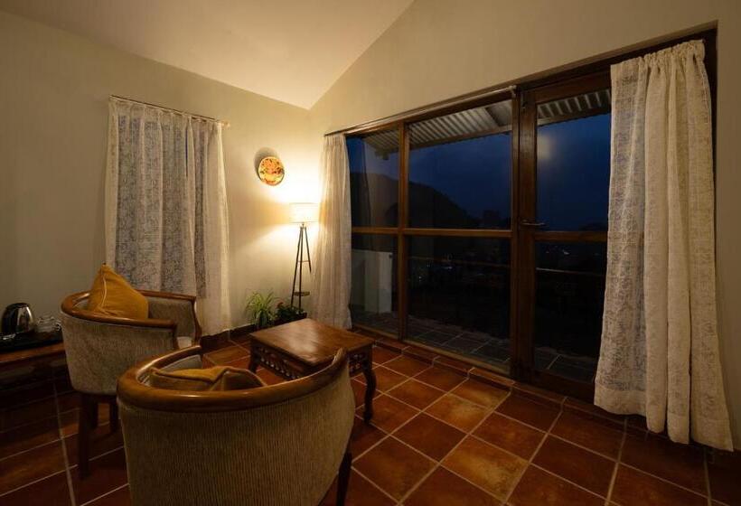 Quarto Estandar com Vistas, Sherlock