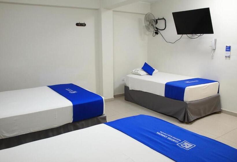 اتاق راحتی سه تخته, Luxotel Chincha