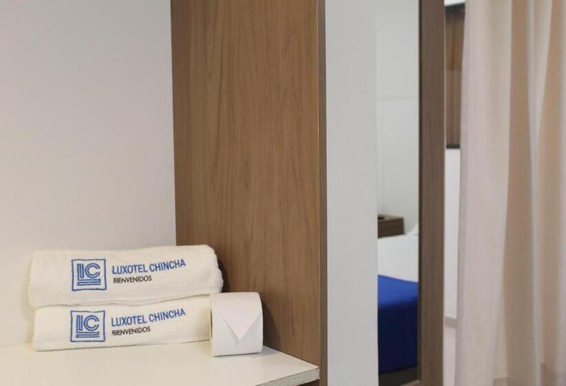 اتاق راحتی سه تخته, Luxotel Chincha