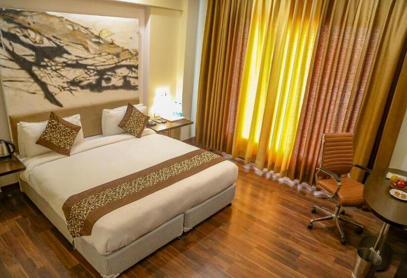 Номер Deluxe, Four Leaf Hotel,budaun