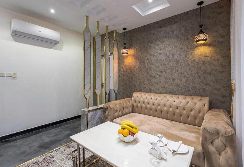 سوییت خانوادگی, فندق دان لاونج