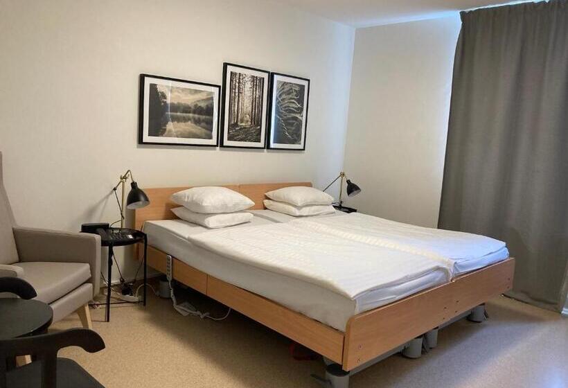 Номер Стандарт, L Morby  Danderyd Hospital