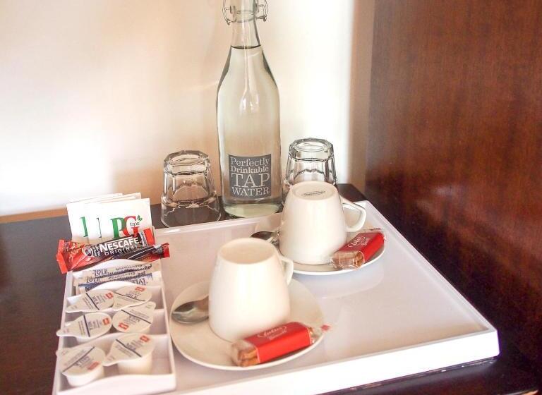 Номер Стандарт, Leaded Light Guest House