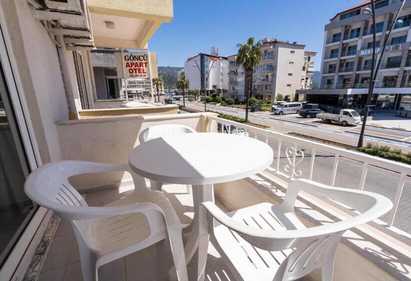 استودیوی استاندارد با چشم‌انداز دریا, Göncü Apart Otel