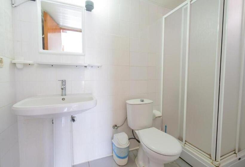 استودیوی استاندارد با چشم‌انداز دریا, Göncü Apart Otel