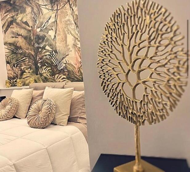 اتاق استاندارد با تخت بزرگ, Nm Luxury Suites