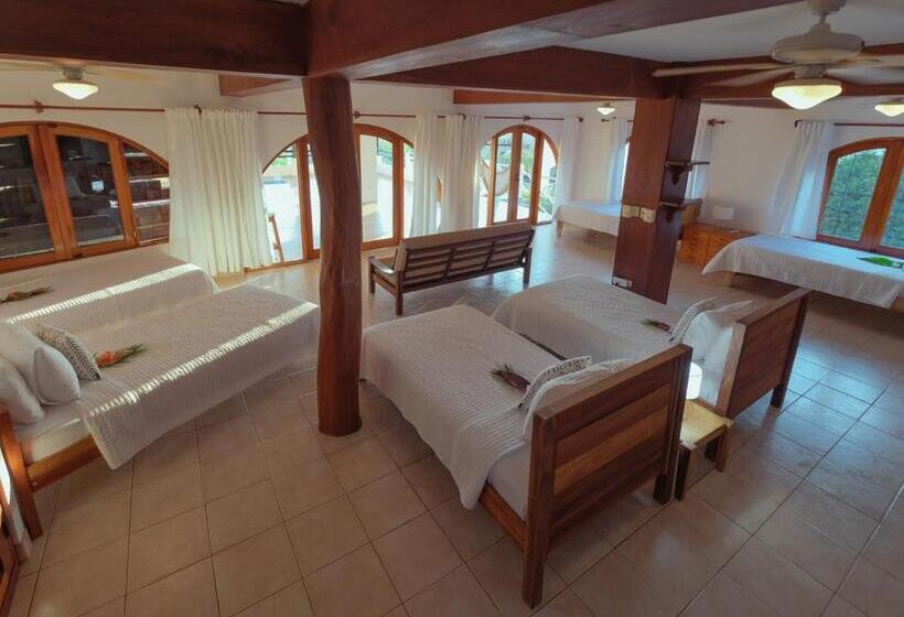 استودیوی لوکس, Casas Kismet