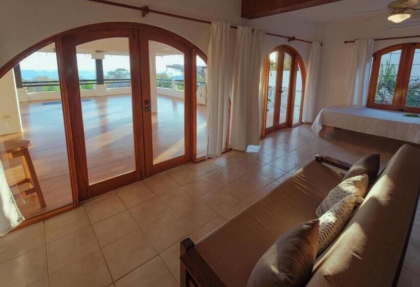 استودیوی لوکس, Casas Kismet
