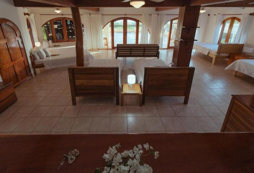 استودیوی لوکس, Casas Kismet