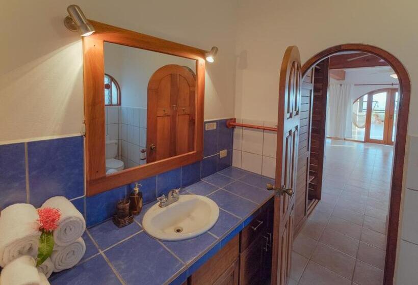 استودیوی لوکس, Casas Kismet
