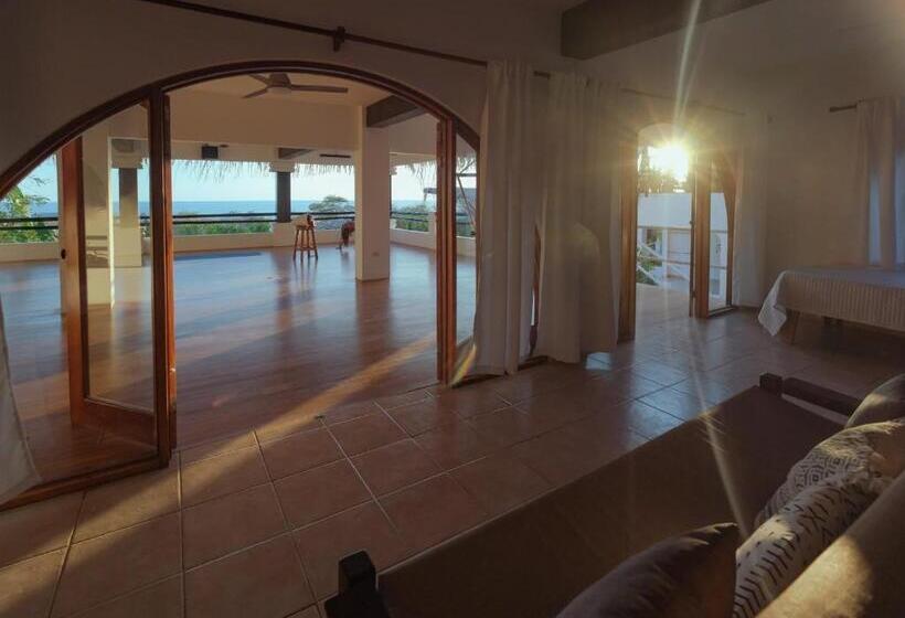 استودیوی لوکس, Casas Kismet