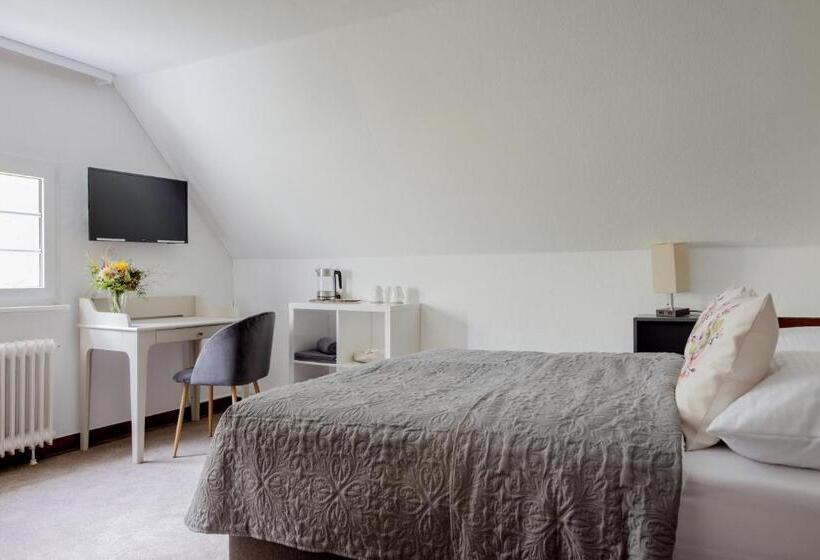 带共用浴室的标准房间, Bergische Schweiz
