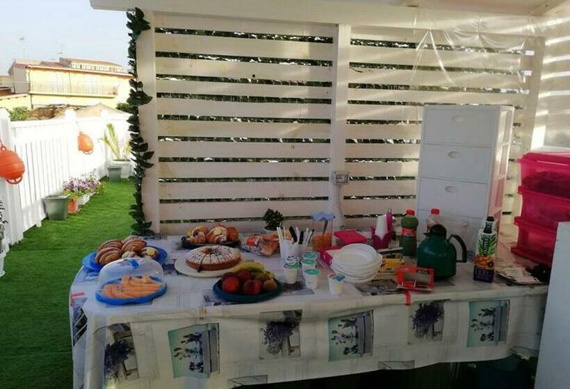اتاق استاندارد با بالکن و چشم‌انداز دریا, B&b Capo Rizzuto Fronte Mare