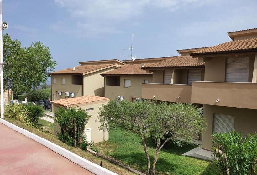 اتاق استاندارد سه نفره, Villaggio Hotel Club La Pace