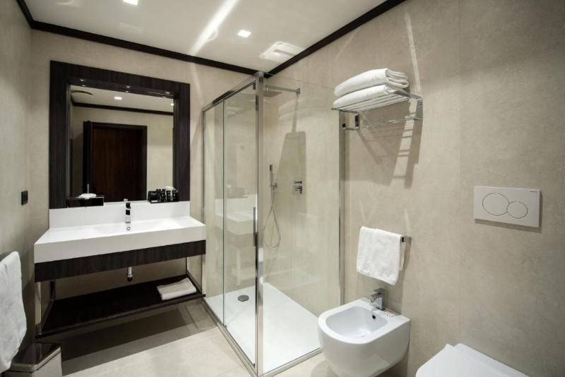 اتاق لوکس, Gold Tower Lifestyle