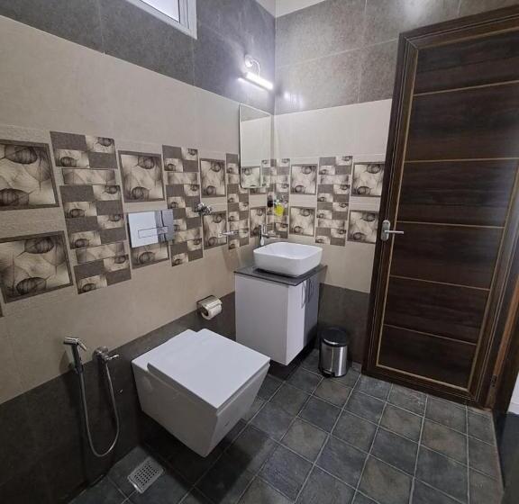Президентский Люкс, Paadi Holidays Ramakkalmedu