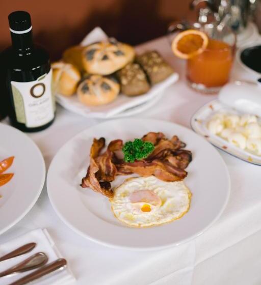 Трехместный Номер Стандарт Вид на Сад, Bacco D Oro Wine & Relais