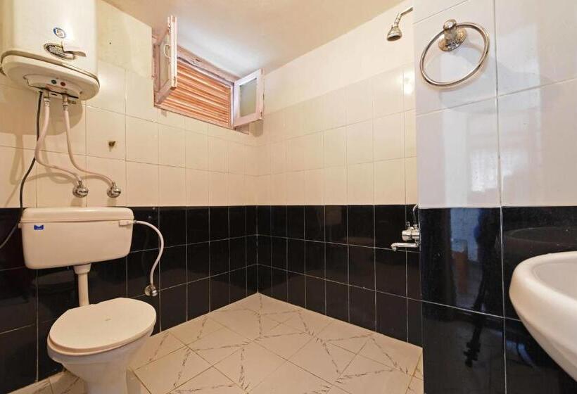 バルコニー付きデラックスルーム, Tourist Hotel 10 Minutes Walking Distance From The Mall