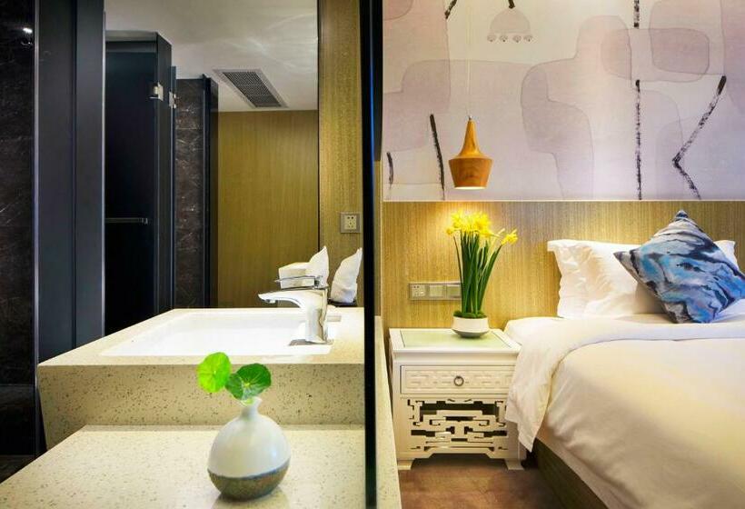 Quarto Deluxe, Paco Hotel Guangzhou Jiangtai Road Metro Branch