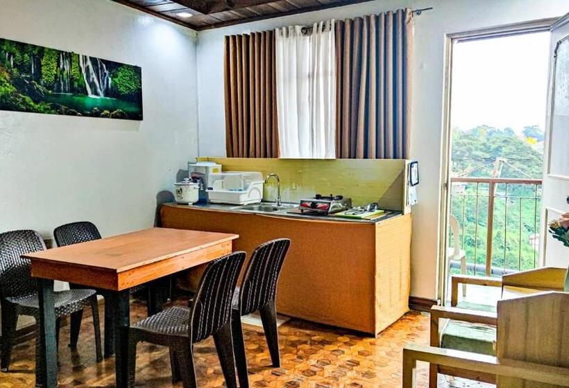 سوئیت با بالکن, Bag C Vacation House Bed And Breakfast