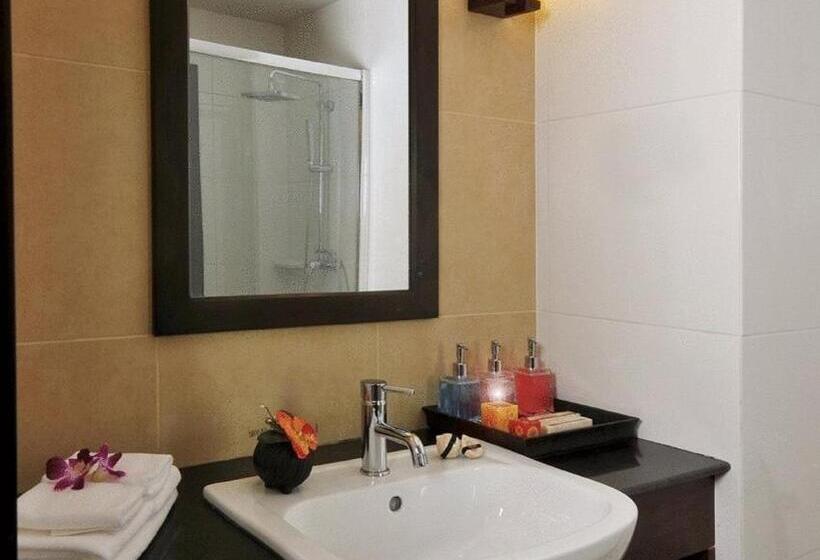 Quarto Superior, Salana Boutique