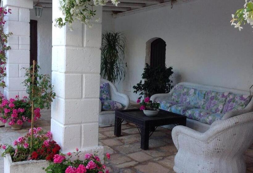 خانه 1 خوابه, Masseria Boezio Ostuni