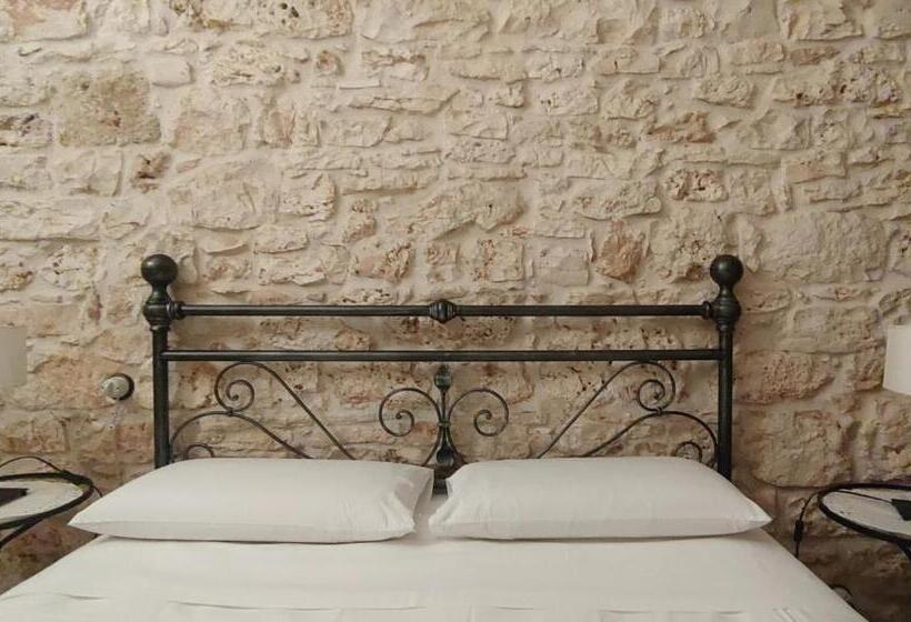 اتاق استاندارد با چشم‌انداز باغ, Masseria Boezio Ostuni