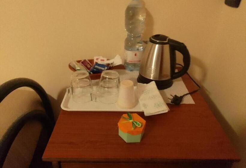 Семейный Номер, Piccola Perla Guest House