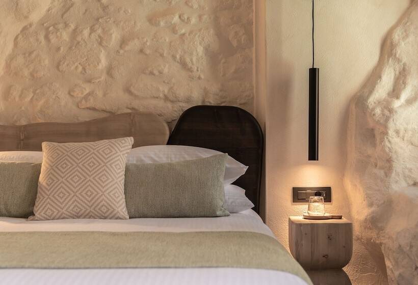 Полулюкс Вид на Бассейн, Manili Boutique Suites & Villas